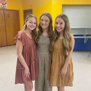 YELLOW DRESS SIZE M WORN ONCE